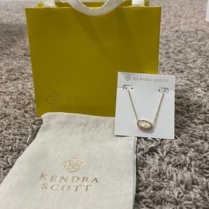 Kendra Scott Elisa necklace 15-17”